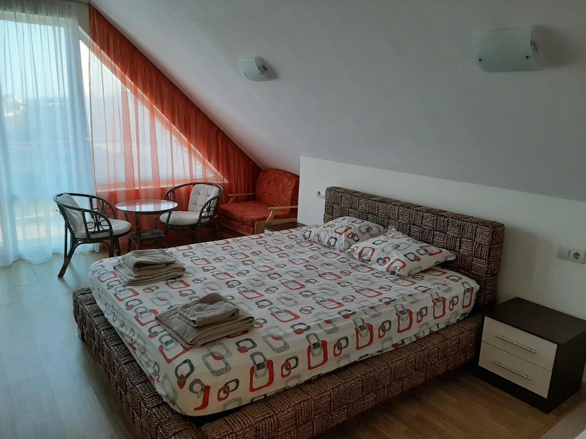 Alexander Lozenets Beach Complex Apartment Екстер'єр фото